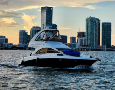 40 Ft. Sea Ray Luxury Yacht